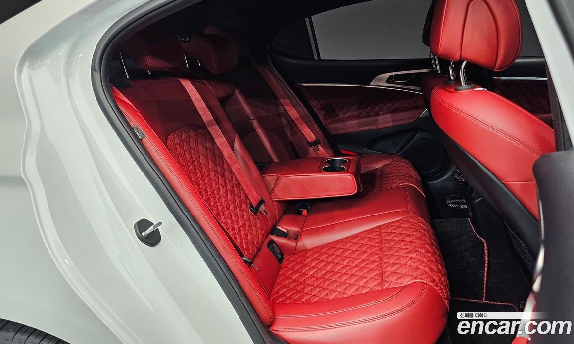 Genesis G70 Gasoline 2.0T 4WD