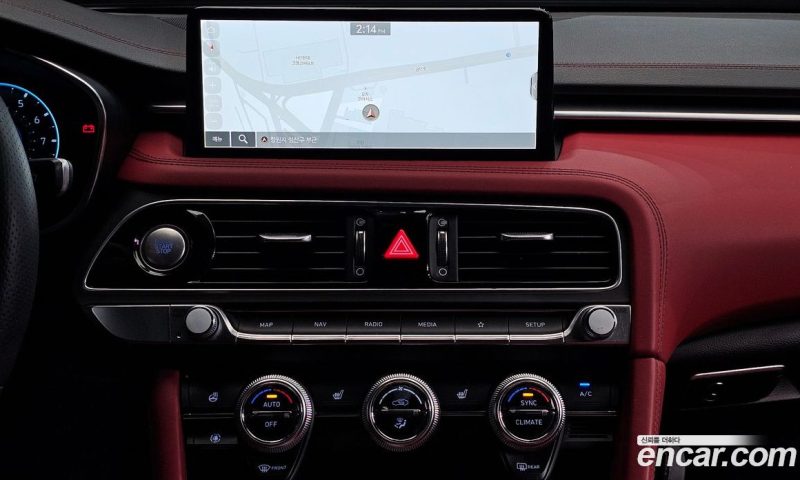 Genesis G70 Gasoline 2.0T 4WD