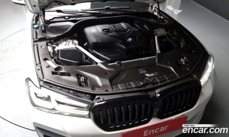 BMW 5-Series i530 M Sport Package
