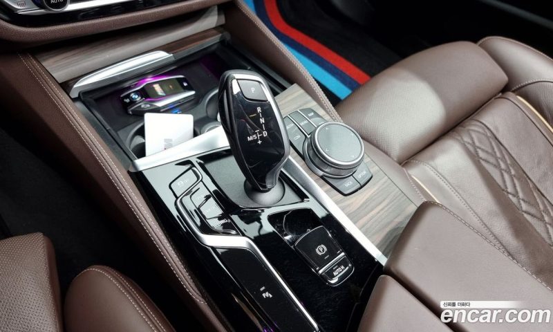 BMW 5-Series i530 M Sport Package