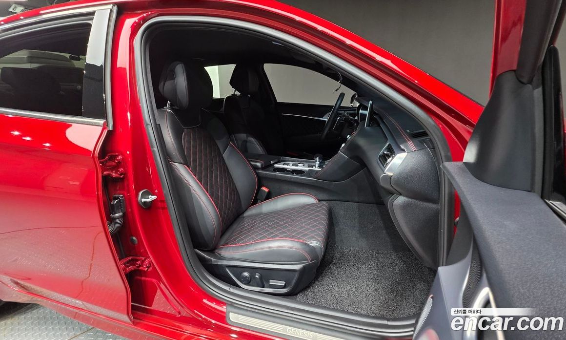 Genesis G70 2.0T AWD
