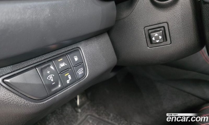 Genesis G70 2.0T AWD