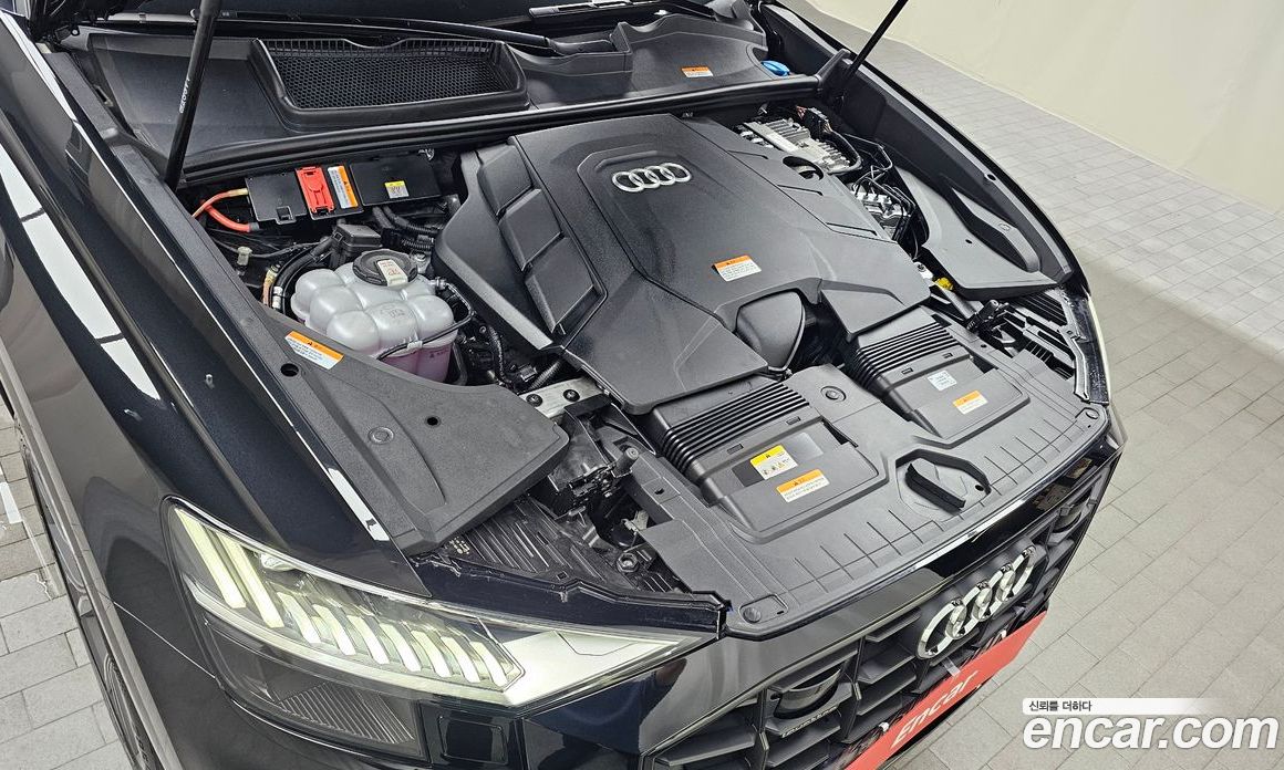 Audi Q8 55 TFSI Quattro Premium