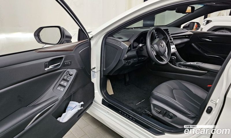 Toyota Avalon 2.5 Hybrid