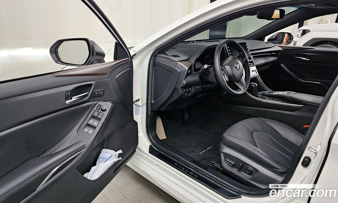 Toyota Avalon 2.5 Hybrid