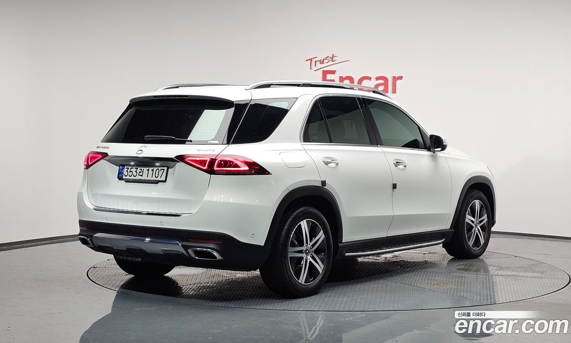 Mercedes Benz GLE-Class GLE300d 4MATIC