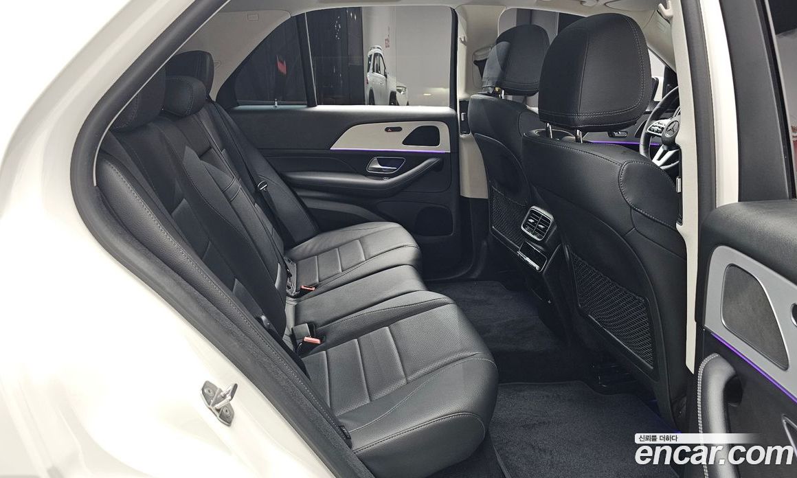 Mercedes Benz GLE-Class GLE300d 4MATIC
