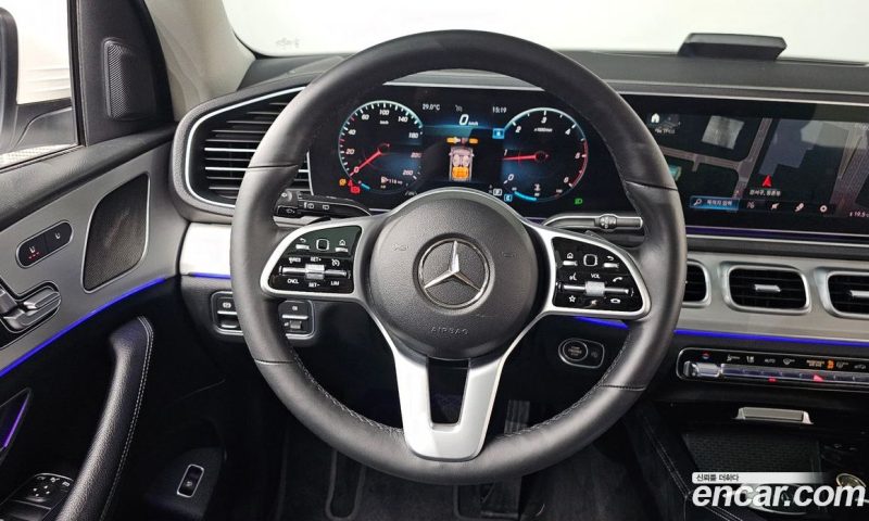 Mercedes Benz GLE-Class GLE300d 4MATIC
