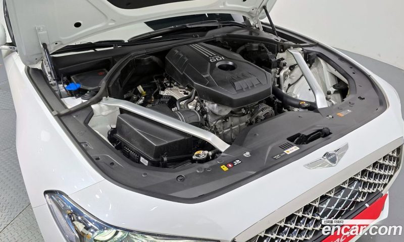 Genesis G70 2.0T AWD