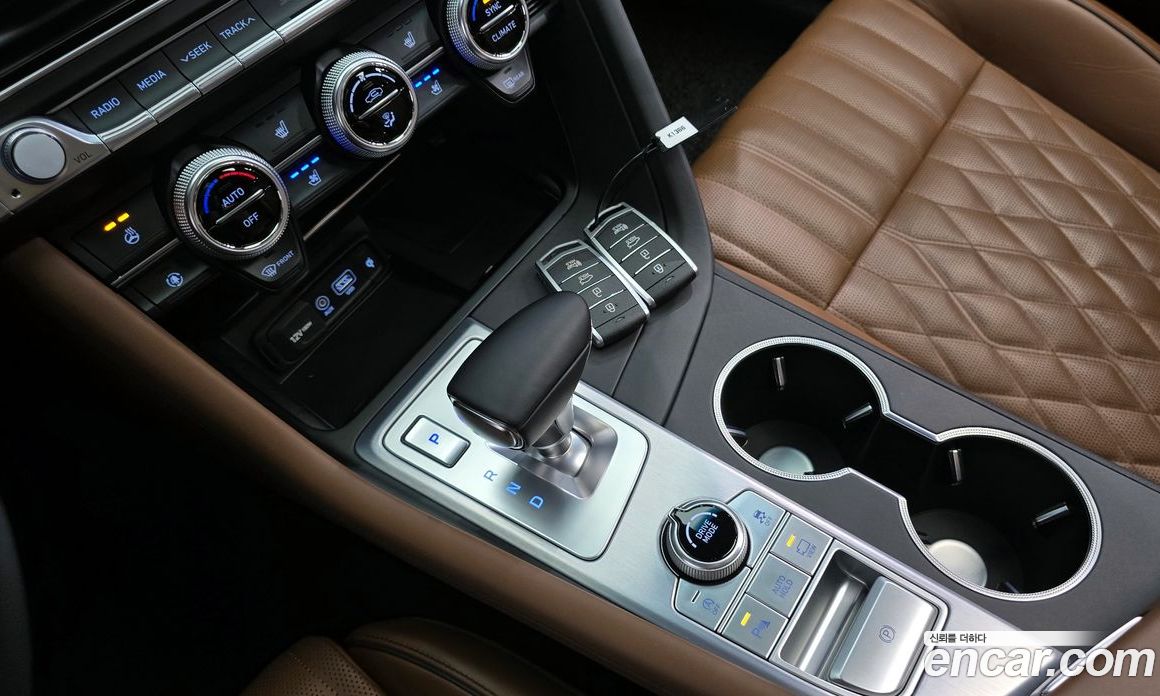 Genesis G70 2.0T AWD
