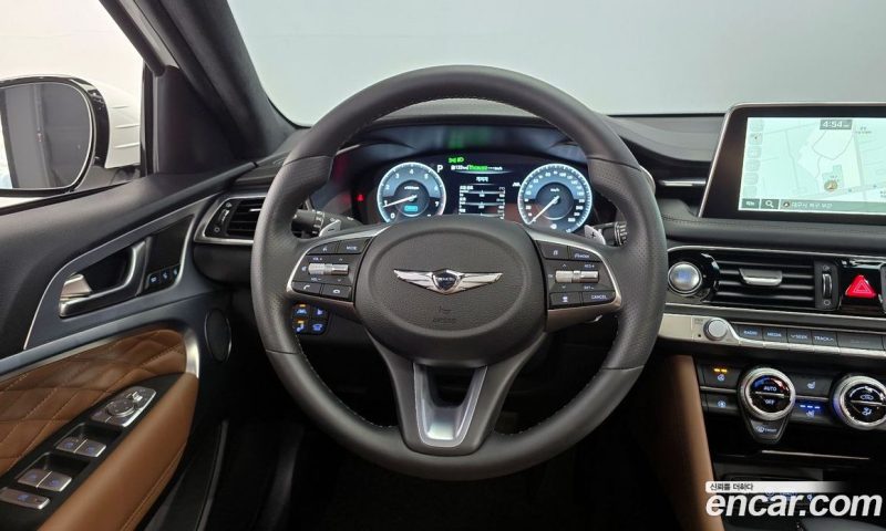Genesis G70 2.0T AWD