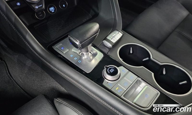 Genesis G70 Gasoline 2.0T 2WD