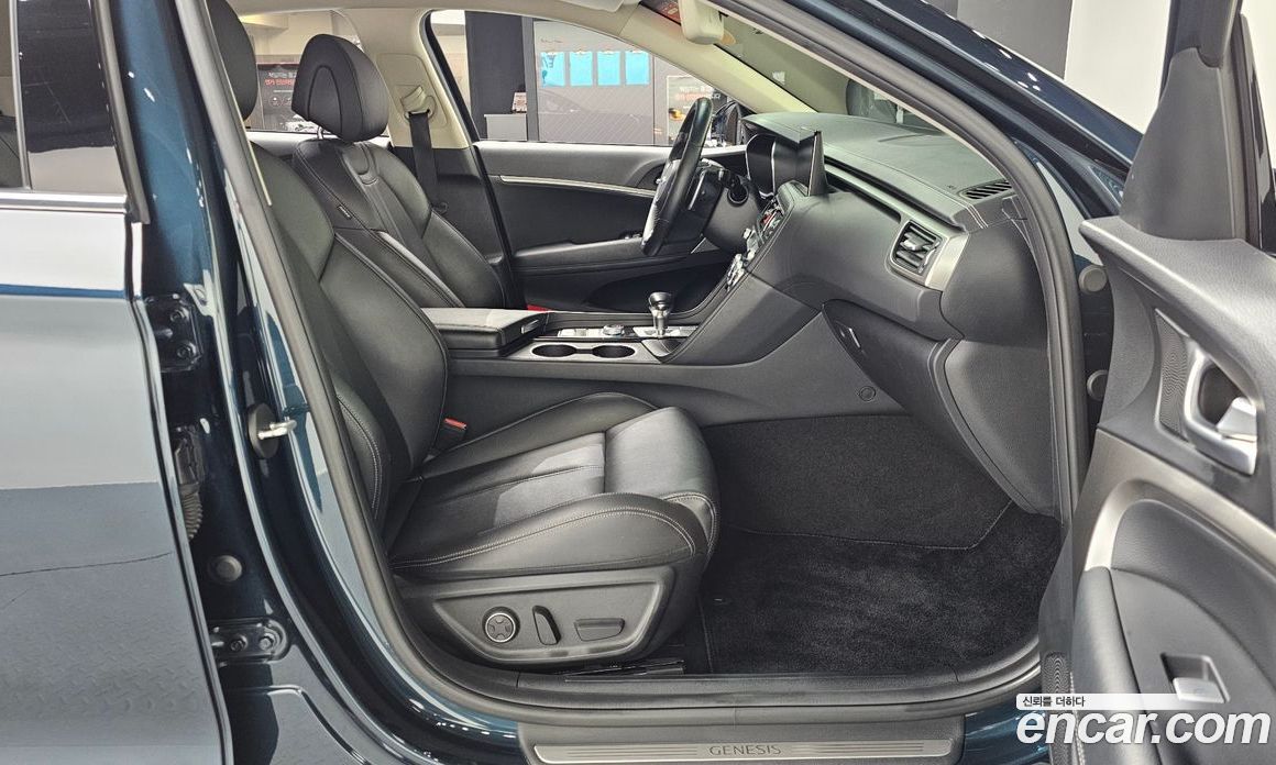 Genesis G70 Gasoline 2.0T 2WD