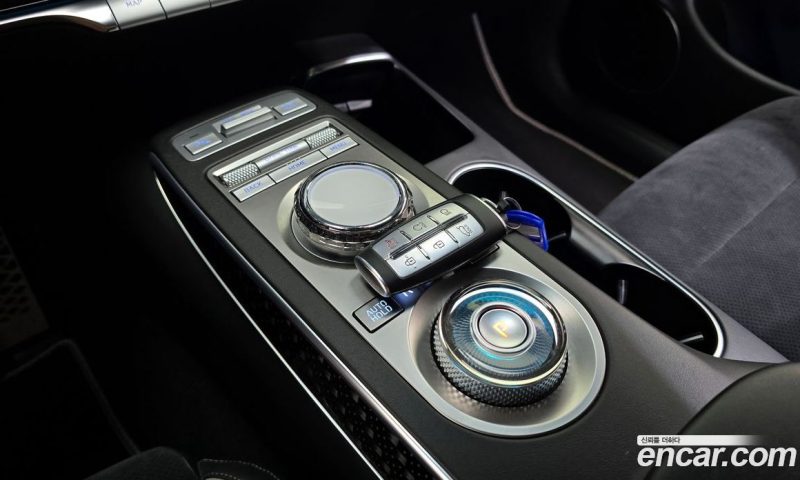 Genesis GV70 2.5T Gasoline 2WD