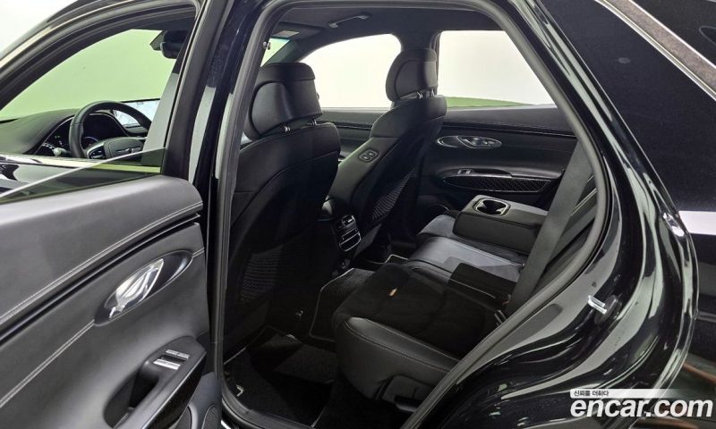 Genesis GV70 2.5T Gasoline 2WD