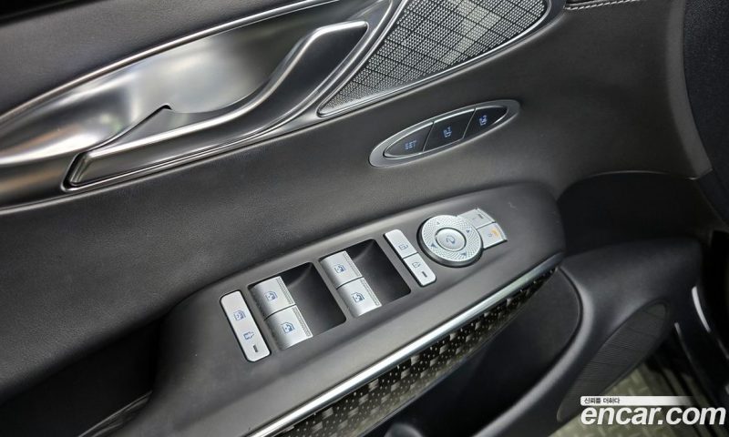 Genesis GV70 2.5T Gasoline 2WD