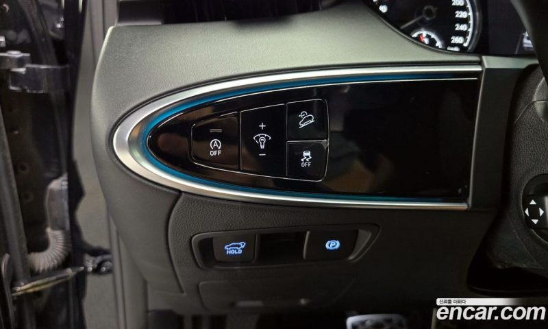 Genesis GV70 2.5T Gasoline 2WD