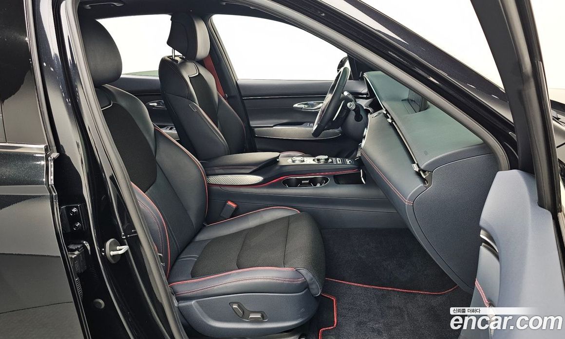 Genesis GV70 2.5T Gasoline 2WD