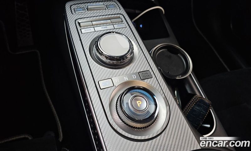 Genesis GV70 2.5T Gasoline 2WD