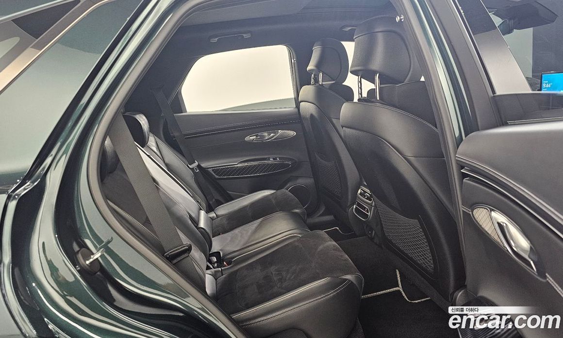Genesis GV70 2.5T Gasoline 2WD