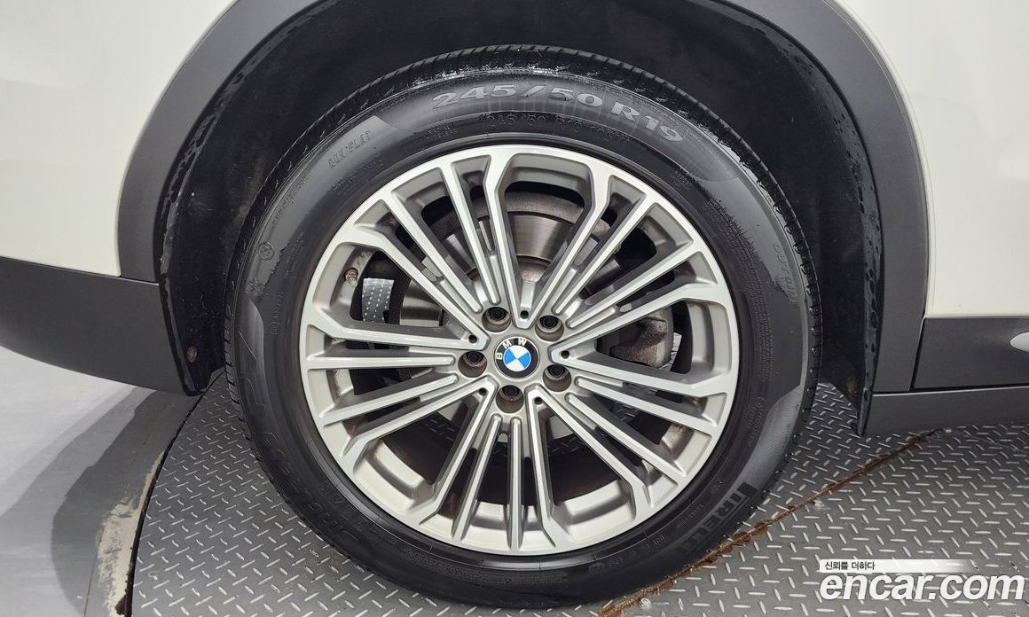 BMW X3 xDrive i20 Luxury