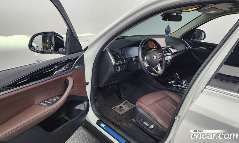 BMW X3 xDrive i20 Luxury