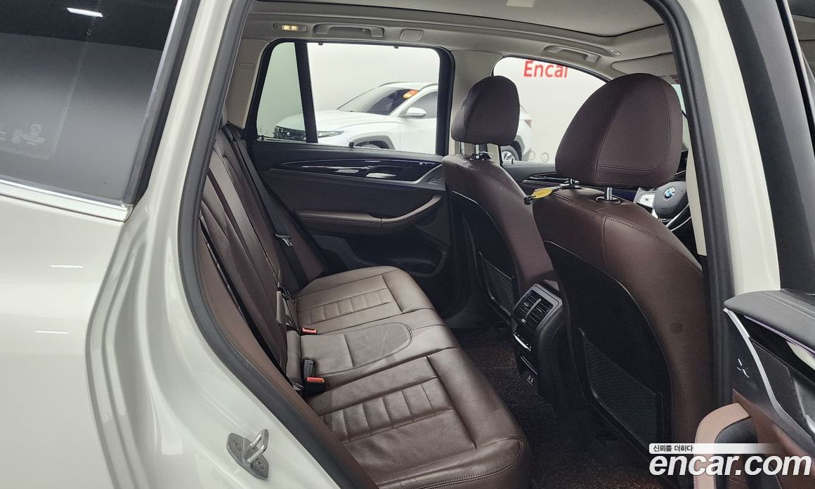 BMW X3 xDrive i20 Luxury