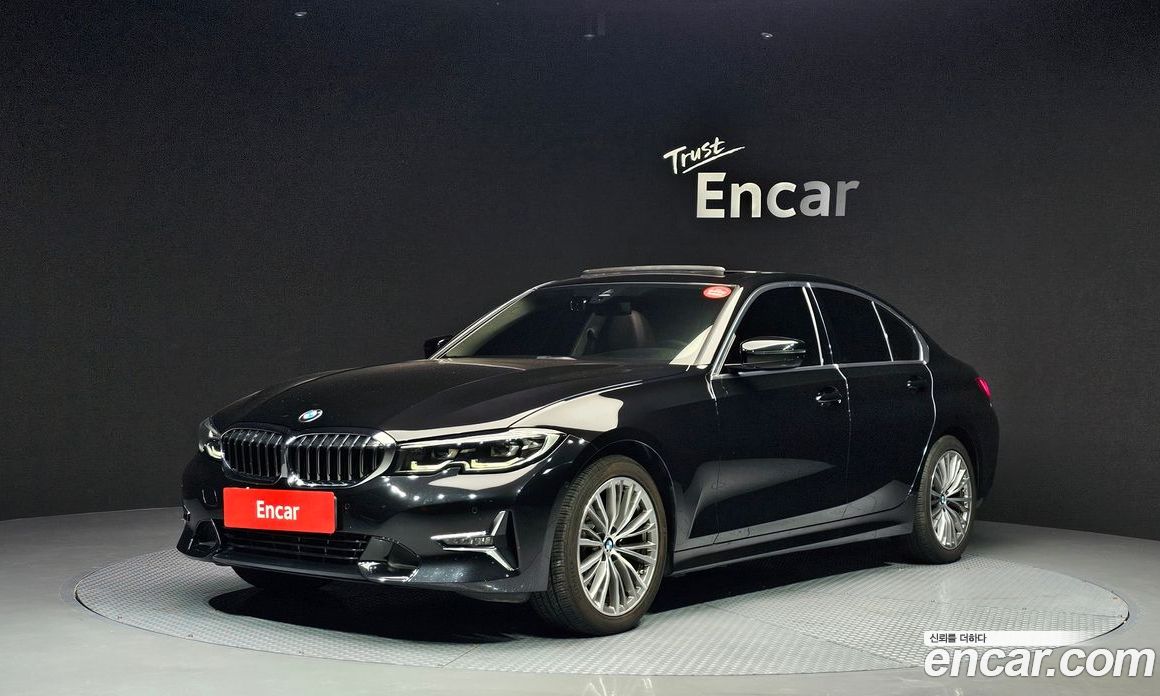 BMW 3-Series i320 Luxury
