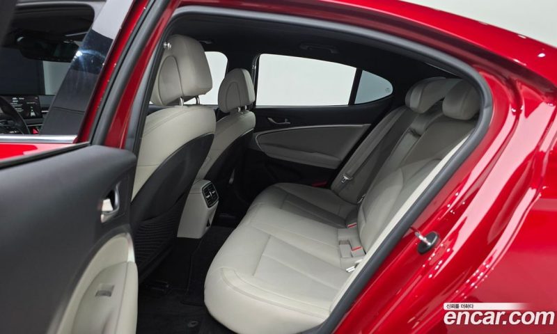 Genesis G70 Gasoline 2.0T 2WD