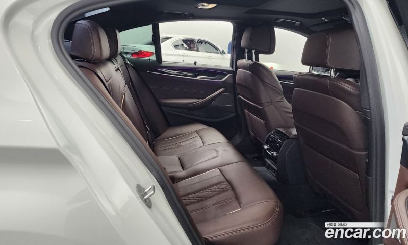 BMW 5-Series i530 M Sport Package