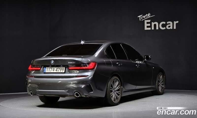 BMW 3-Series i320 M Sport