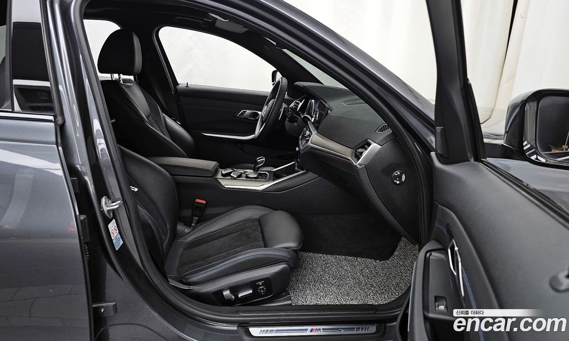 BMW 3-Series i320 M Sport