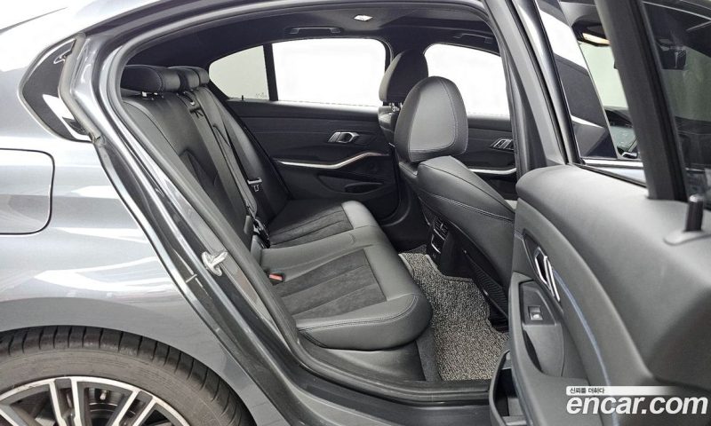 BMW 3-Series i320 M Sport
