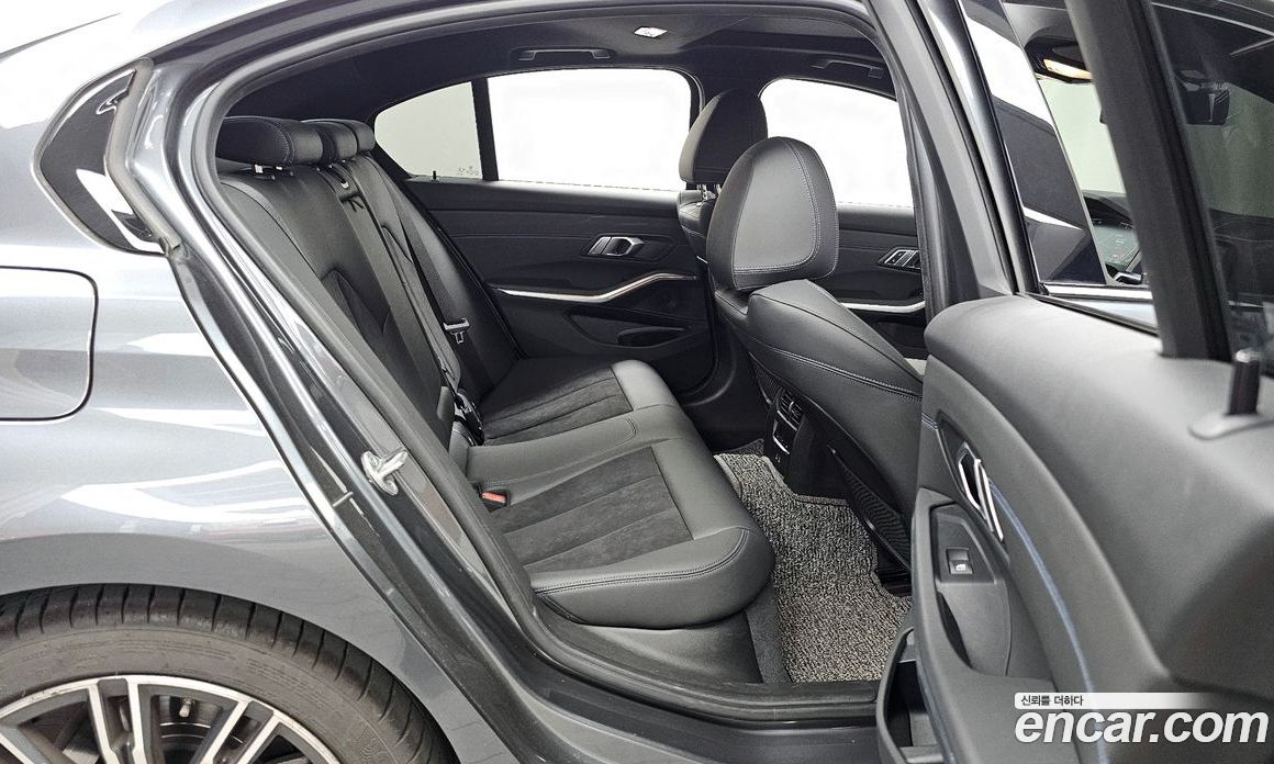 BMW 3-Series i320 M Sport