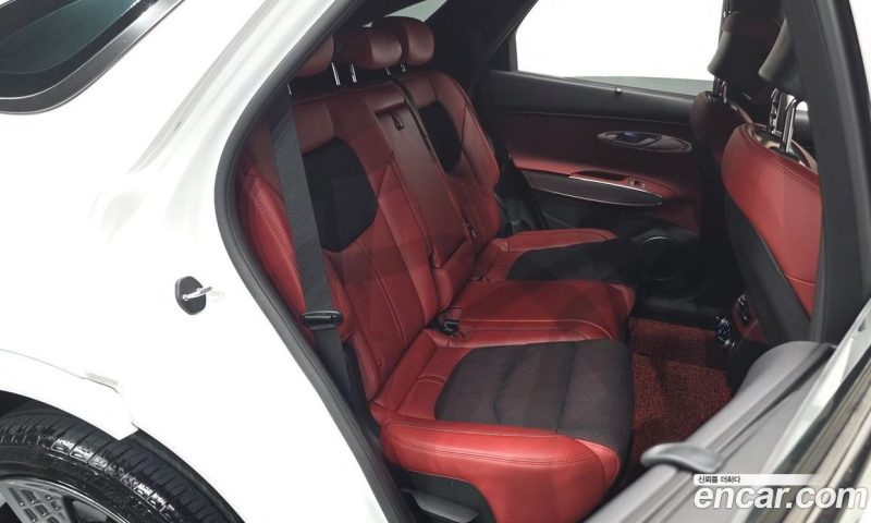 Genesis GV70 2.5T Gasoline 2WD
