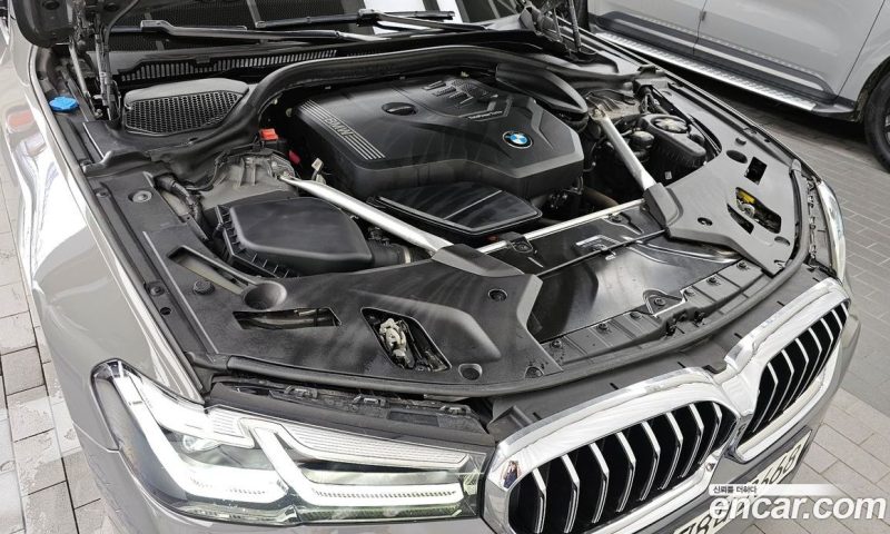 BMW 5-Series i530 M Sport Package