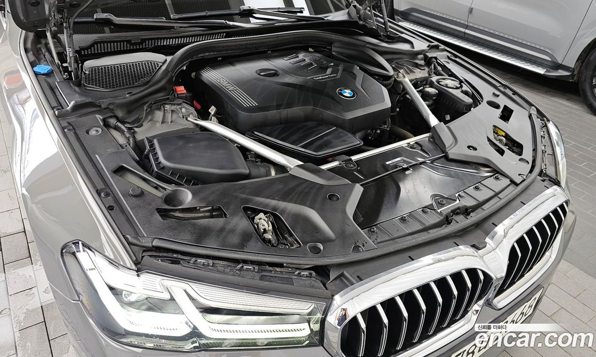 BMW 5-Series i530 M Sport Package