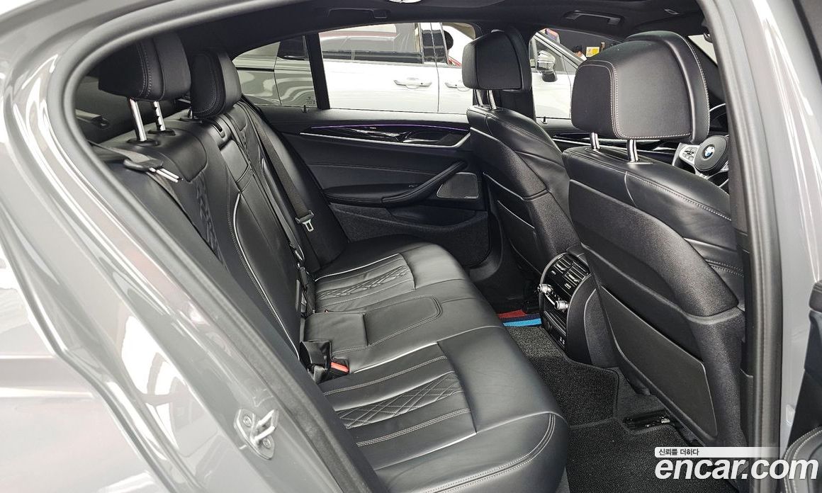 BMW 5-Series i530 M Sport Package
