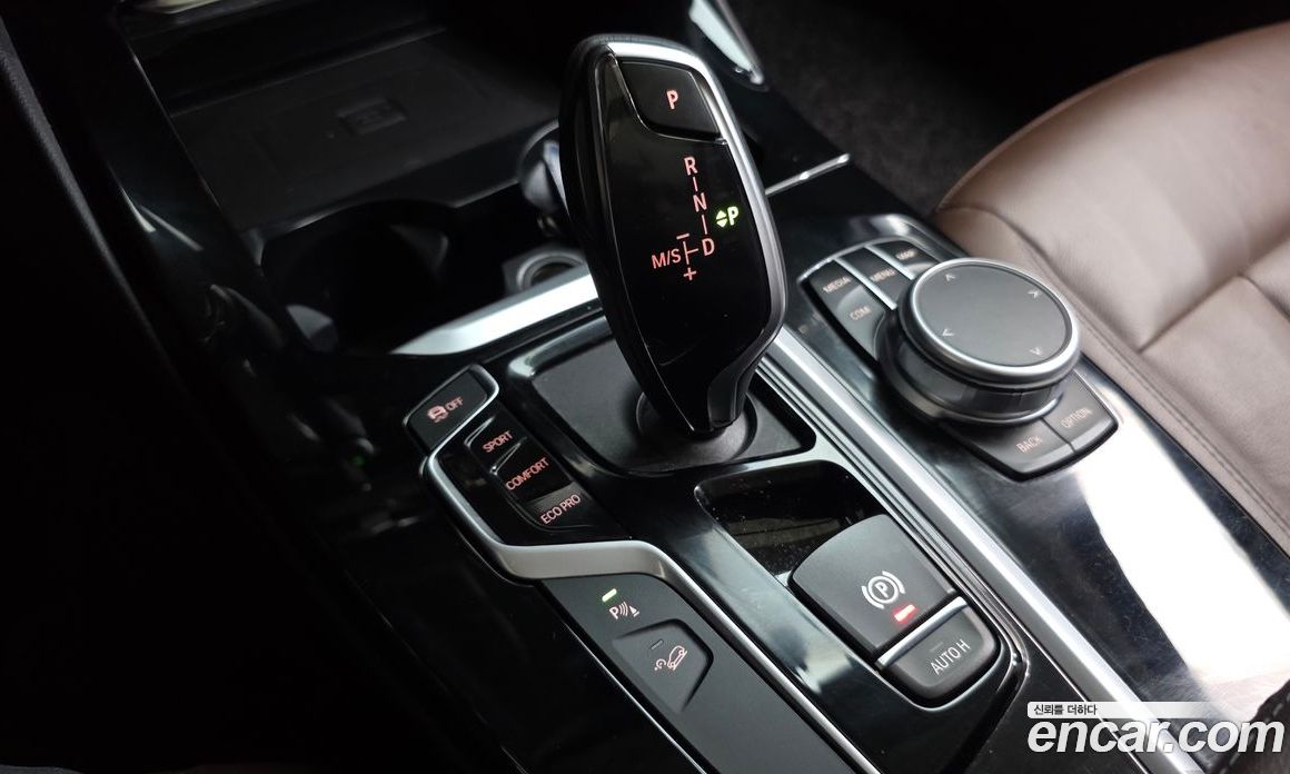 BMW X3 xDrive i20 Luxury