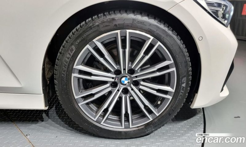 BMW 3-Series i320 M Sport