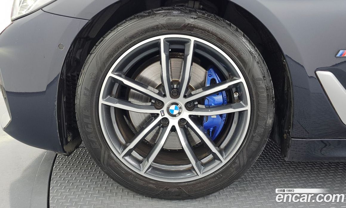 BMW 5-Series i520 M Sport
