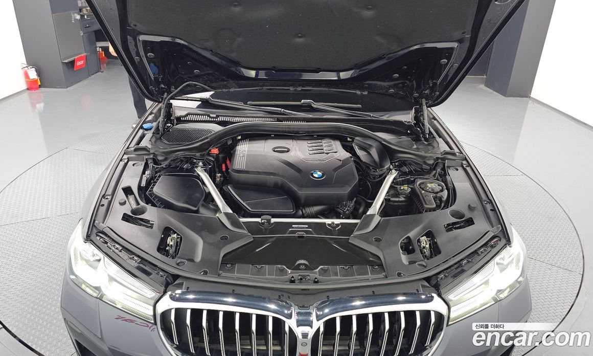 BMW 5-Series i520 M Sport