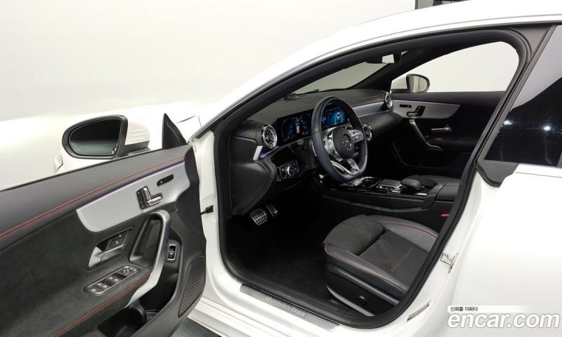 Mercedes Benz CLA-Class CLA250 4MATIC