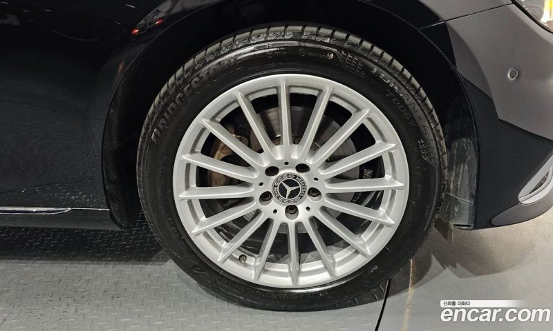 Mercedes Benz E-Class E250 Exclusive