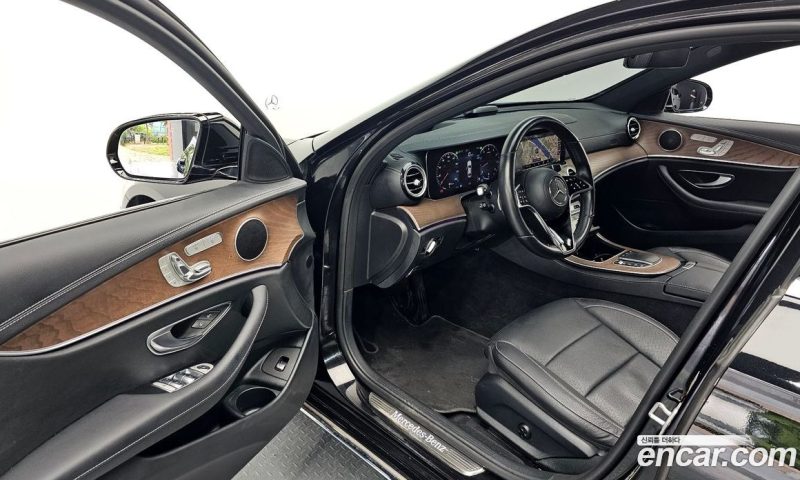 Mercedes Benz E-Class E250 Exclusive