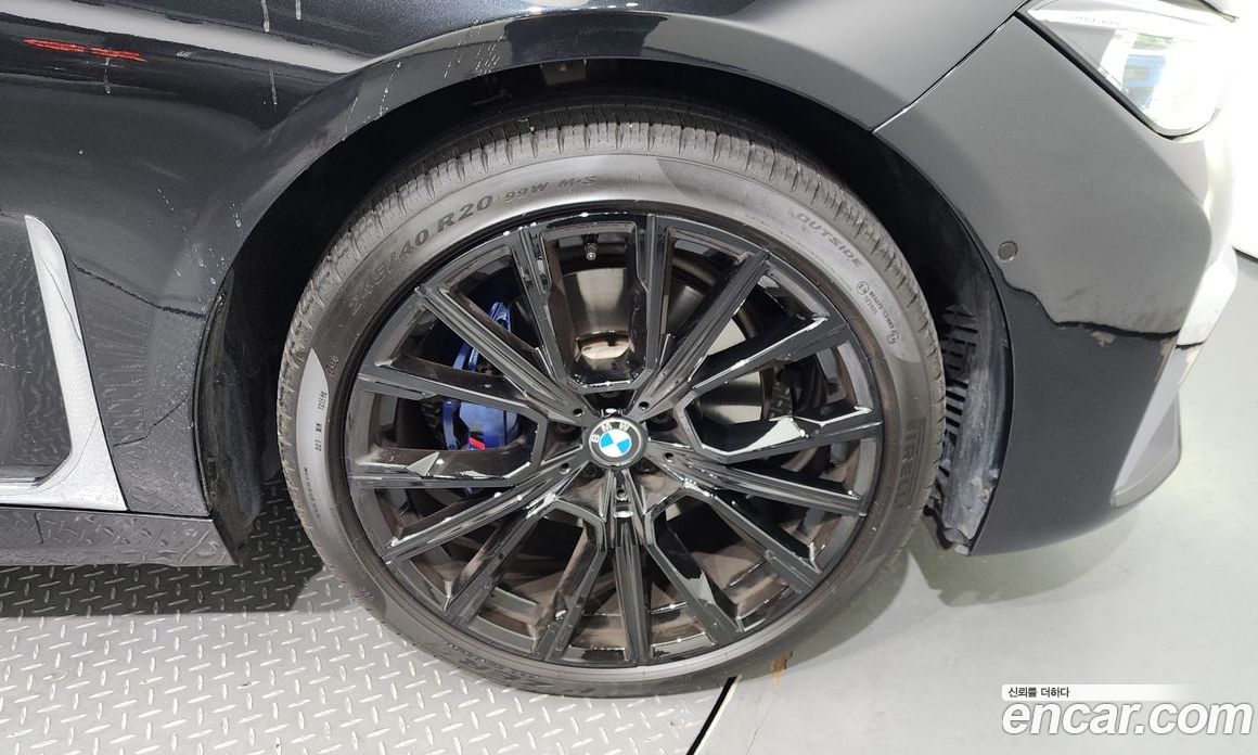 BMW 7-Series 740Li xDrive M Sport Package