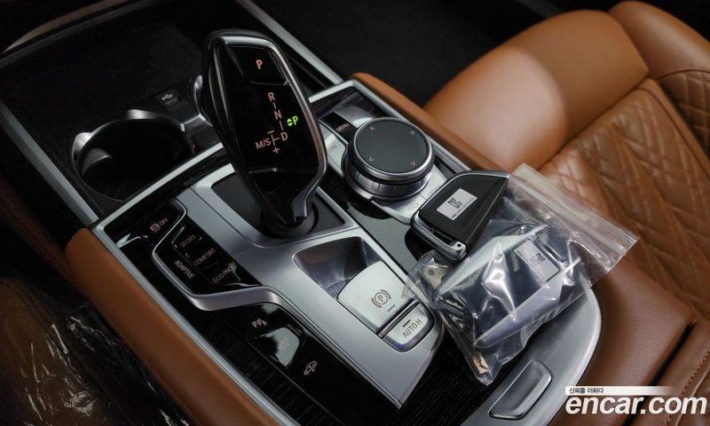 BMW 7-Series 740Li xDrive M Sport Package
