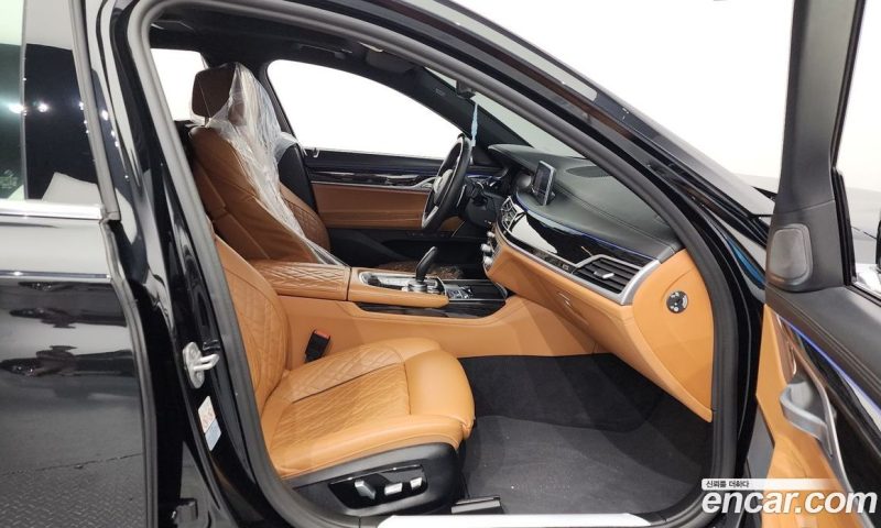 BMW 7-Series 740Li xDrive M Sport Package
