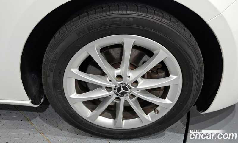 Mercedes Benz A-Class A220 Sedan