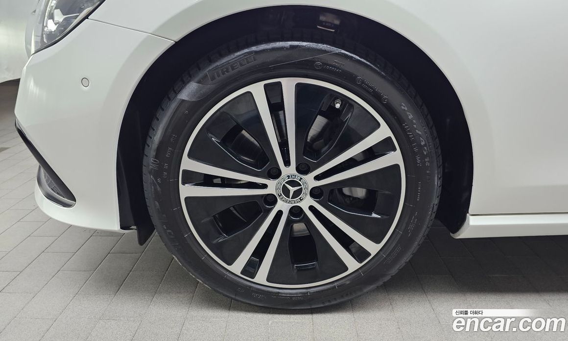 Mercedes Benz E-Class E250 Avantgarde